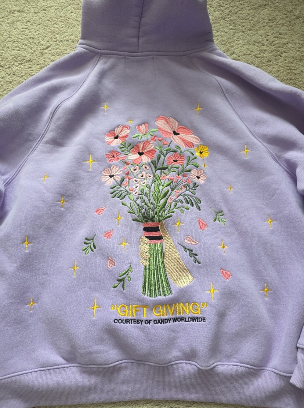 Dandy Worldwide Hoodie "Gift Giving" Bouquet Embroidery Light Purple Lavender L